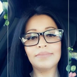 Meet your Posher, Juana